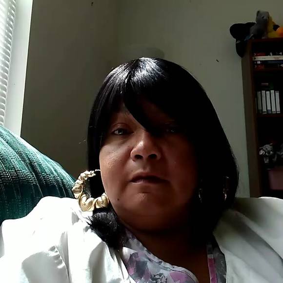 Meet your Posher, Tonya - Picture 1 of 1